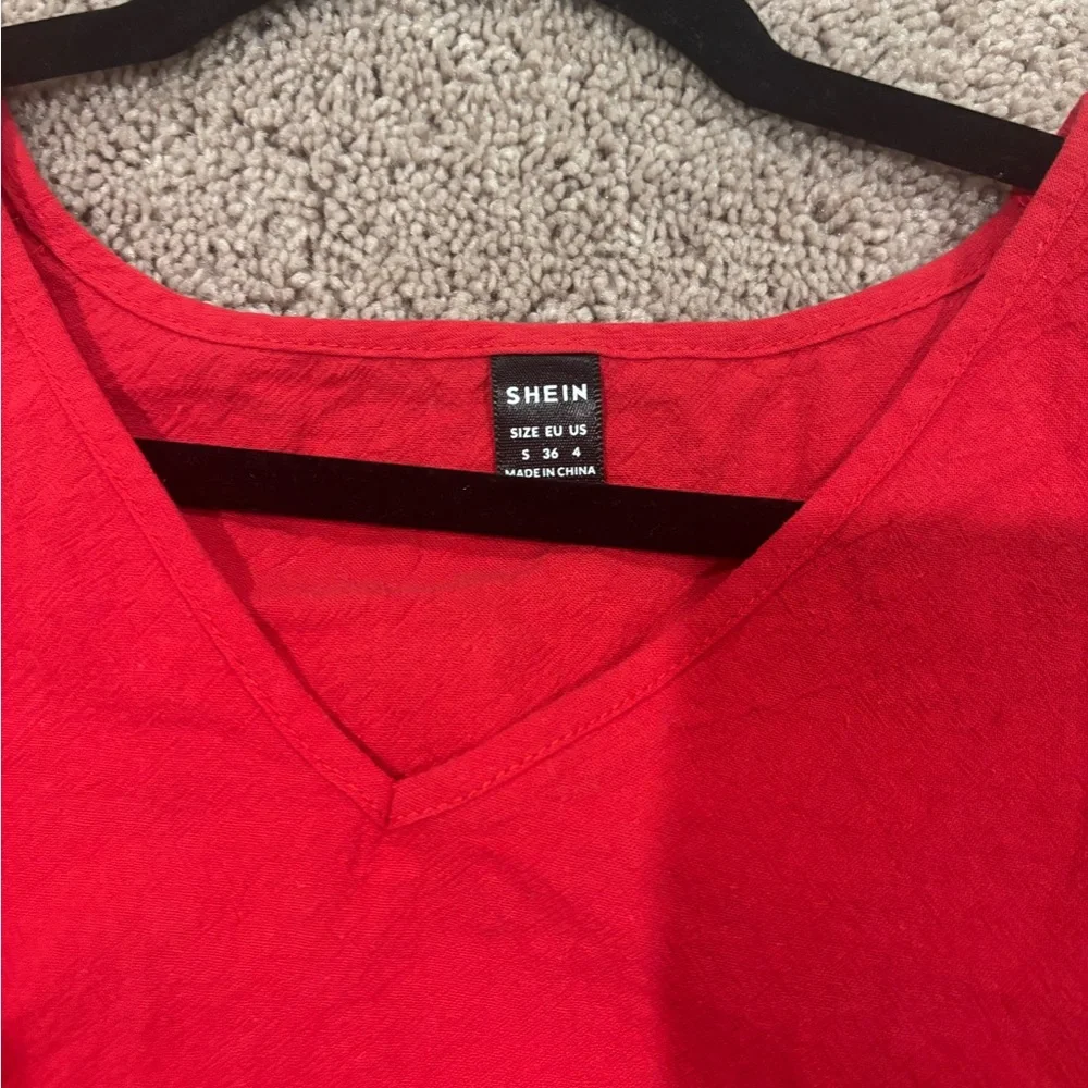 Red Ruffle Sleeve Top! ❤️ - Picture 5 of 6